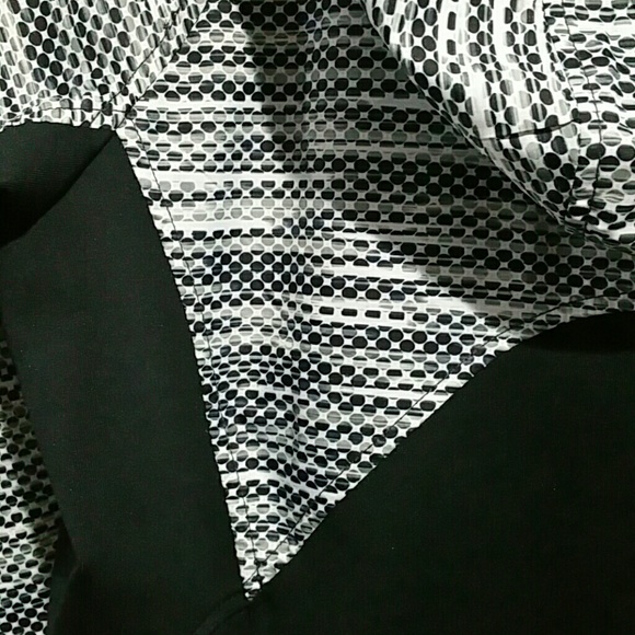 CLEARANCE /Make an offer! Marmot womens Hooded zip up Jacket Sz M - Picture 5 of 8